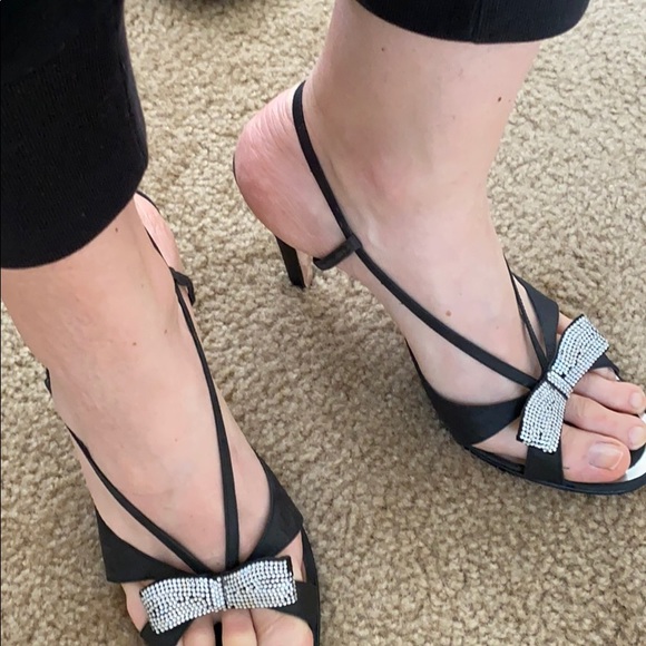 Beverly Feldman Bow and Ballroom heels - Picture 8 of 8